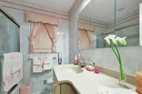 52 Otoole Street Westwood NJ 07675