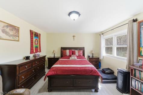 3509 Charles Court North Bergen NJ 07047