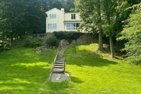 103 W Lake Shore Drive Rockaway NJ 07866