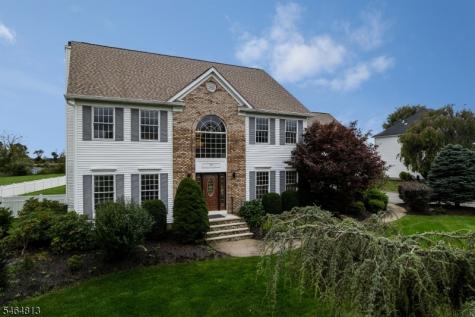 17 Woodcrest Avenue Mount Olive NJ 07828