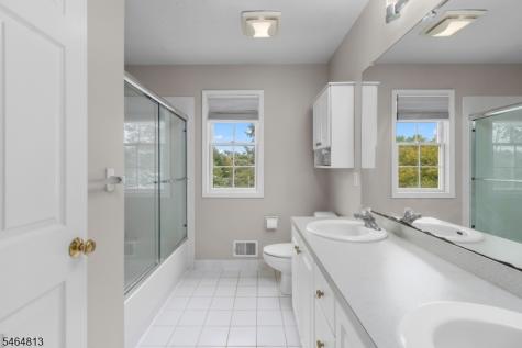 17 Woodcrest Avenue Mount Olive NJ 07828