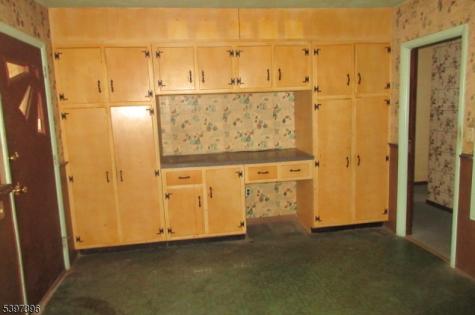 295 Ferris Place Ridgewood Village NJ 07450