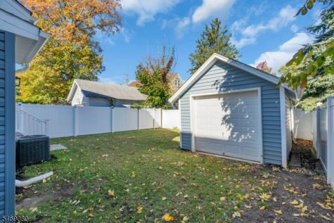 508 W 3rd Avenue Roselle NJ 07203