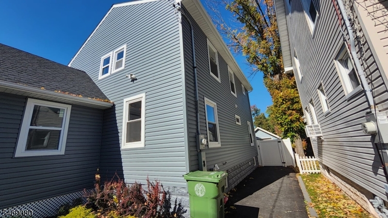508 W 3rd Avenue Roselle NJ 07203