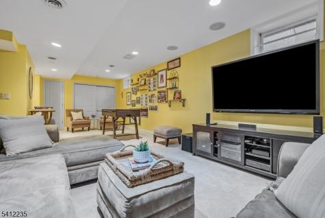 756 Clarence Street Westfield NJ 07090