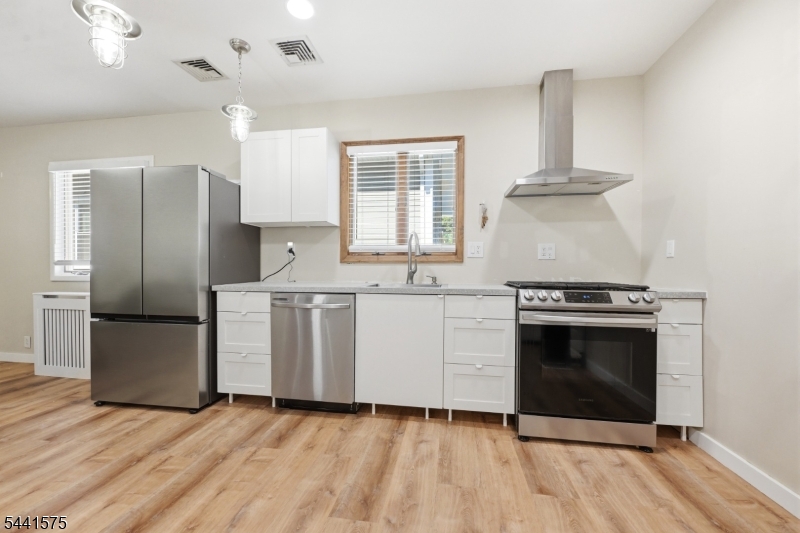 64 Conover Avenue Nutley NJ 07110