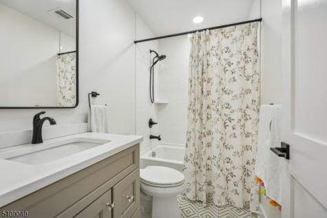 8 Fox Chase Road Madison NJ 07940