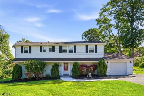 101 Walnut Street Oakland NJ 07436
