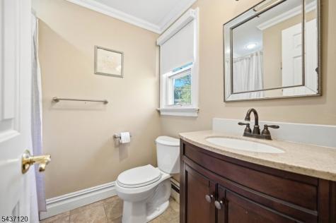 101 Walnut Street Oakland NJ 07436