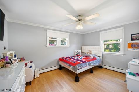 101 Walnut Street Oakland NJ 07436