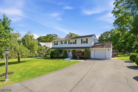 101 Walnut Street Oakland NJ 07436