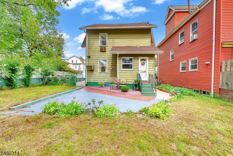 9 Halcyon Place Bloomfield NJ 07003