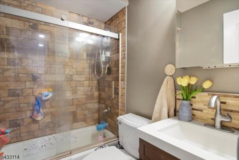 7 Glen Drive Vernon NJ 07461