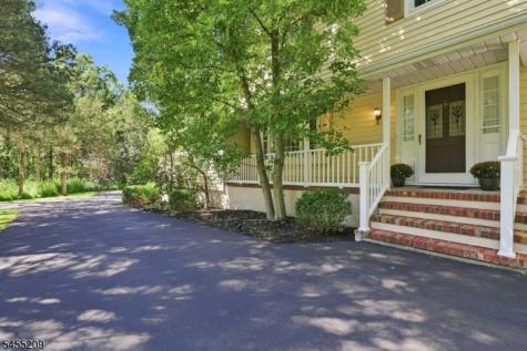 20 Preston Terrace Bedminster NJ 07921