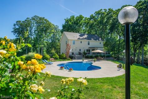 24 Willow Lane Marlboro NJ 07726
