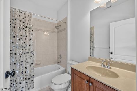 26 High Ridge Lane Frankford NJ 07822