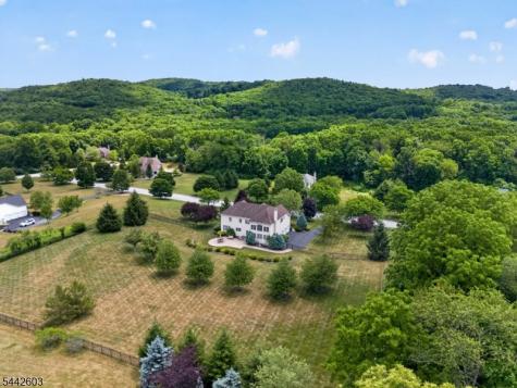 26 High Ridge Lane Frankford NJ 07822