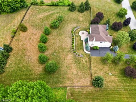 26 High Ridge Lane Frankford NJ 07822