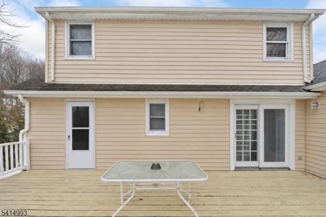 627 E Vail Road Roxbury NJ 07850