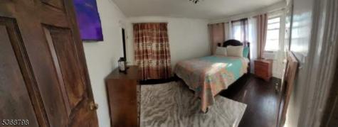 6 Emerson Street East Orange NJ 07018