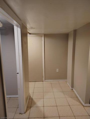 6 Emerson Street East Orange NJ 07018