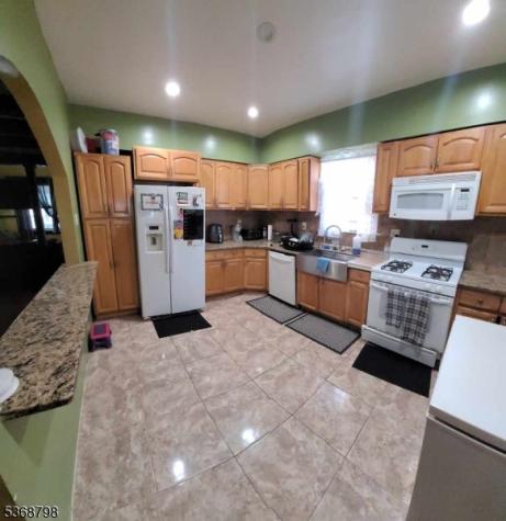 6 Emerson Street East Orange NJ 07018