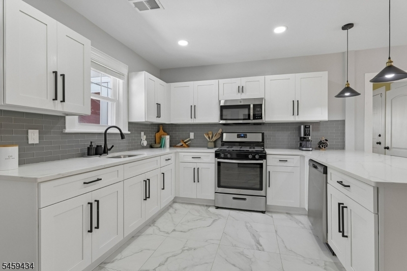 938 Madison Avenue Plainfield NJ 07060