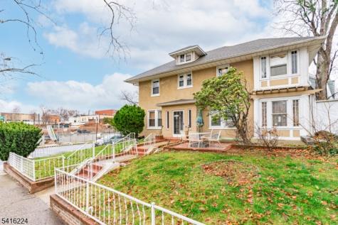 49 Lyons Avenue Newark NJ 07112