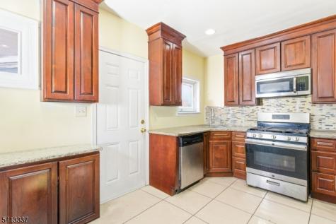 49 Lyons Avenue Newark NJ 07112