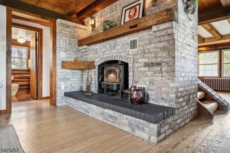 71 Hainesburg River Road Knowlton NJ 07832