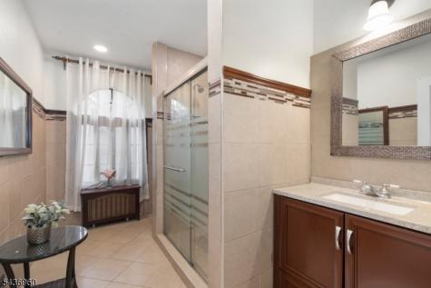 16 Summit Road Clifton NJ 07012