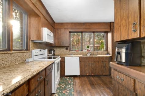 16 Summit Road Clifton NJ 07012