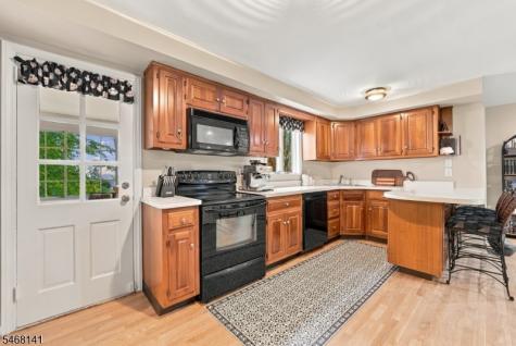 5 Mckinley Avenue West Caldwell NJ 07006