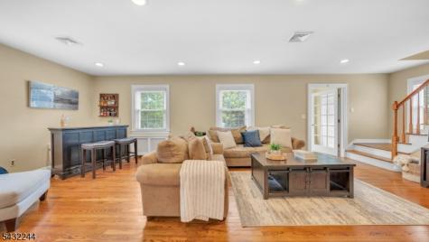 15 Oak Place Hawthorne NJ 07506