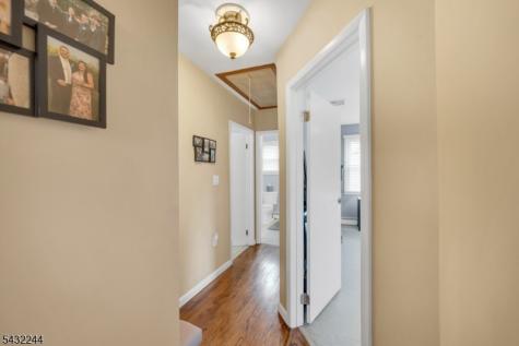 15 Oak Place Hawthorne NJ 07506