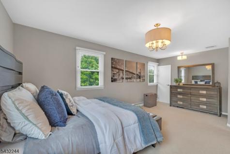 15 Oak Place Hawthorne NJ 07506