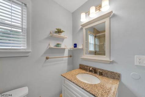 15 Oak Place Hawthorne NJ 07506