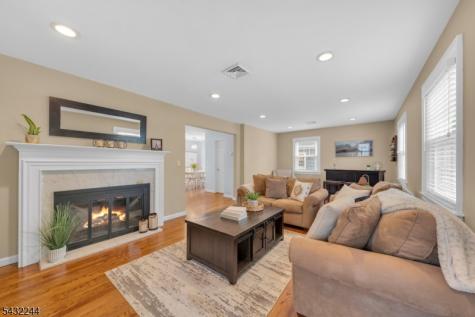 15 Oak Place Hawthorne NJ 07506