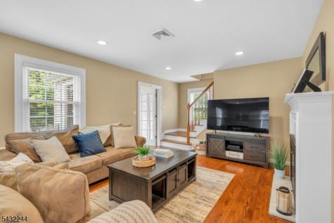 15 Oak Place Hawthorne NJ 07506