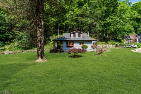 145 Millbrook Road Franklin NJ 07882