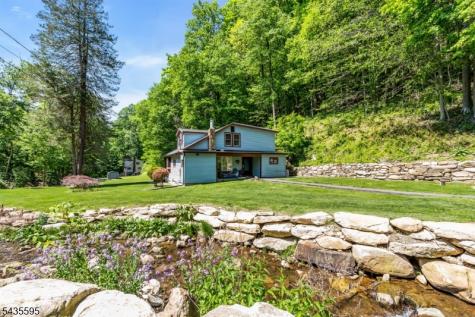 145 Millbrook Road Franklin NJ 07882