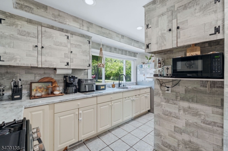 728 Mill Lane Hillsborough NJ 08844