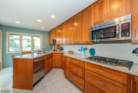 22 Woodbine Trail Parsippany-troy Hills NJ 07054