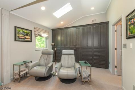 22 Woodbine Trail Parsippany-troy Hills NJ 07054