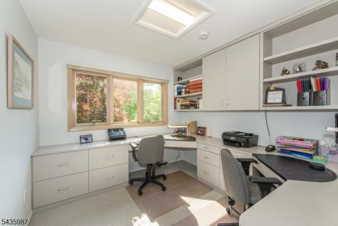 22 Woodbine Trail Parsippany-troy Hills NJ 07054
