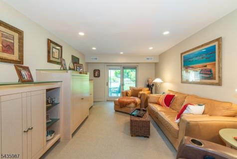 22 Woodbine Trail Parsippany-troy Hills NJ 07054