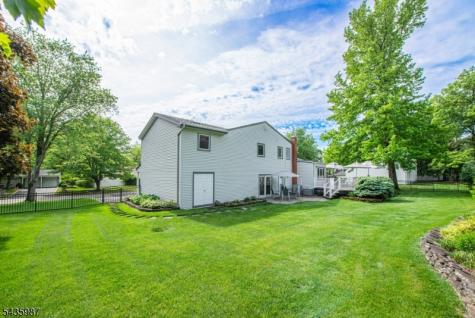22 Woodbine Trail Parsippany-troy Hills NJ 07054