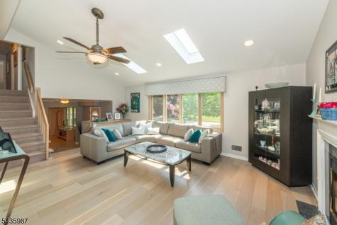 22 Woodbine Trail Parsippany-troy Hills NJ 07054
