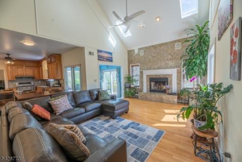 66 Green Valley Drive Warren NJ 07059