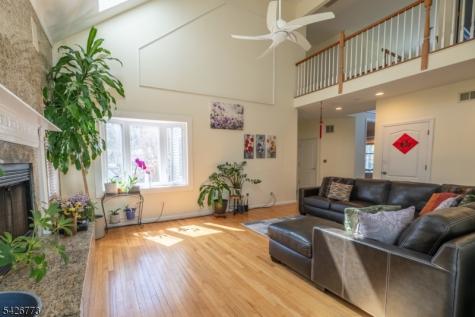 66 Green Valley Drive Warren NJ 07059